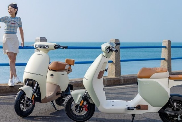 glo-honda-u-qe-168251.jpg