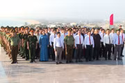 Lãnh đạo tỉnh Gia Lai dâng hoa, dâng hương tại Tượng đài Chiến thắng Núi Bà