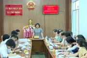 Kiểm tra thực tế hoạt động tại Trung tâm Phục vụ hành chính công xã Chư Prông. 