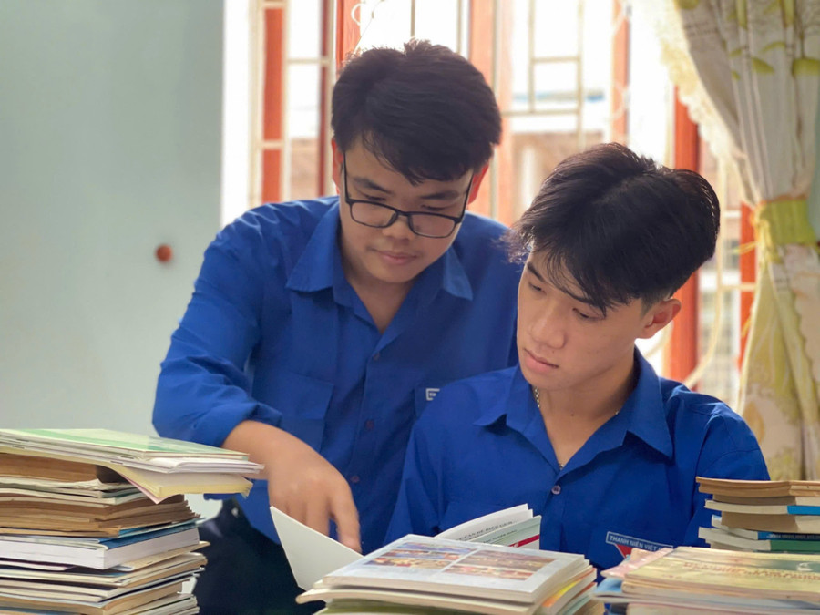 Mô hình "Tủ sách hy vọng" góp phần lan tỏa văn hóa đọc trong cộng đồng, nhất là trong thanh thiếu nhi. Ảnh: Ủy ban MTTQ Việt Nam xã Tuy Phước z6829919358637-e448e598c0dff4119769a4eab9c68f21.jpg
