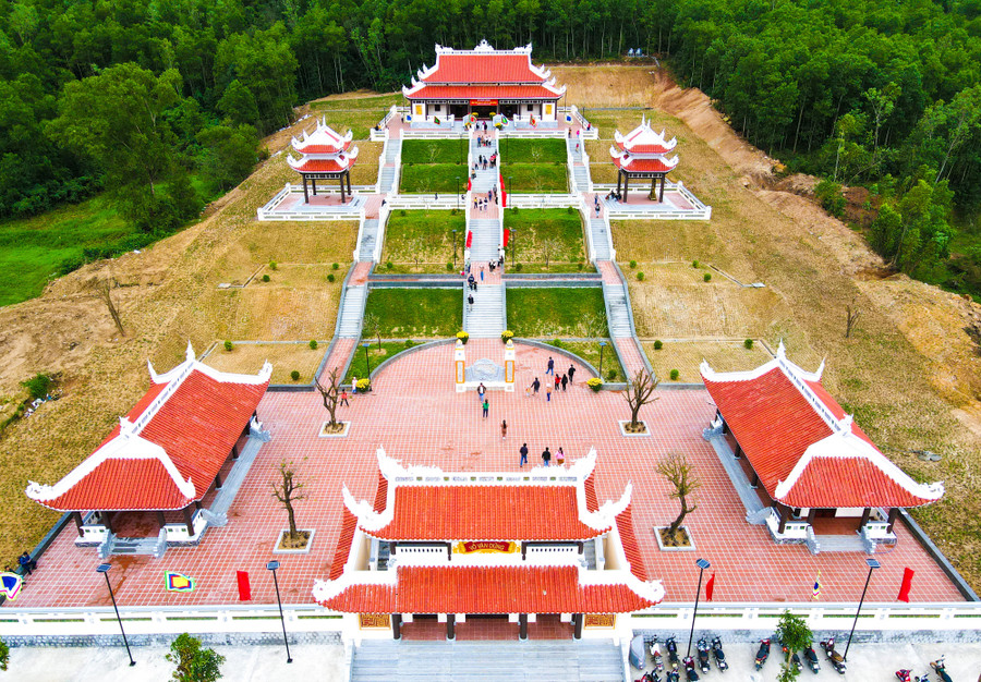 Đền thờ Đại tư đồ Võ Văn Dũng cũng là bối cảnh quay phim Tây Sơn thất hổ tướng. Ảnh: Ngọc Nhuận den-tho-dai-tu-do-vo-van-dung-cung-la-boi-canh-quay-phim-tay-son-that-ho-tuongjpg.jpg