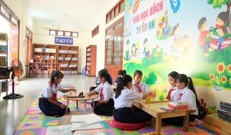 Không gian đọc sách, góc trò chơi dành cho thanh thiếu nhi tại Thư viện Hy vọng. Ảnh: Ngọc Nhuận dscf2226.jpg