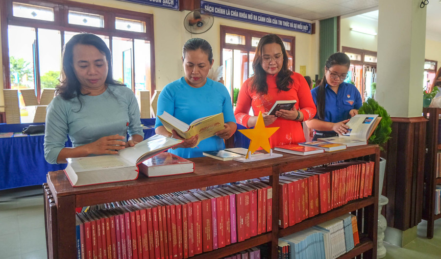 Xã Tuy Phước đầu tư nâng cấp Thư viện Hy vọng để phục vụ cộng đồng. Ảnh: Ngọc Nhuận dscf2235.jpg