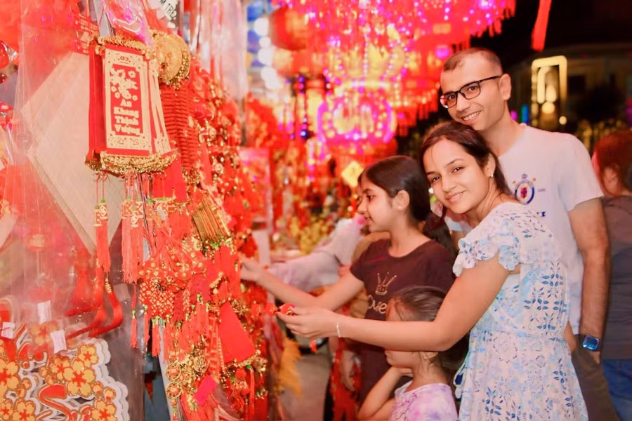 Bức ảnh ở "phố đèn lồng" Nha Trang sẽ là kỷ niệm đáng nhớ đối với nhiều du khách.