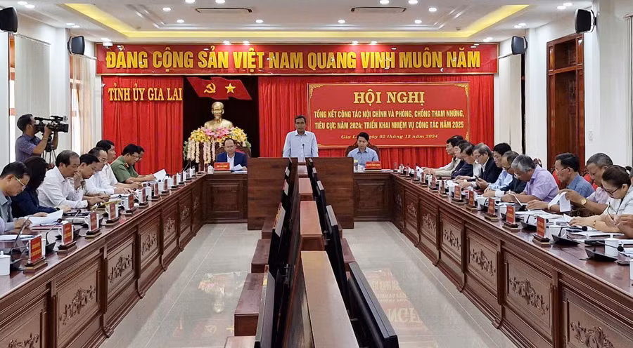 quang-canh-hoi-nghi.jpg