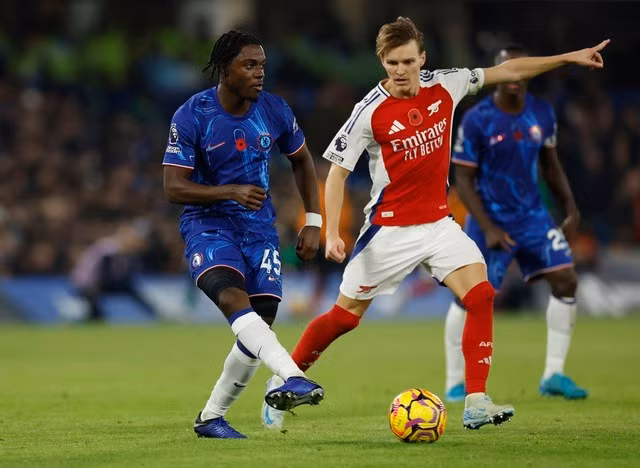 Nhạc trưởng Martin Odegaard trở lại, Arsenal thi đấu đầy khởi sắc