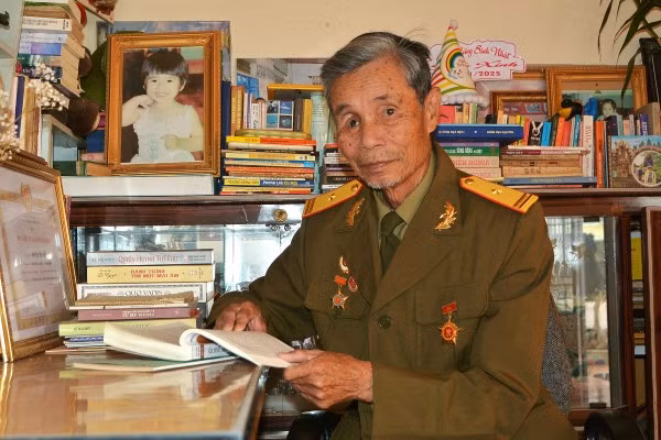 Cựu chiến binh Nguyễn Văn Toàn từng tham gia nhiều trận đánh ác liệt từ năm 1973-1975, góp phần giải phóng miền Nam, thống nhất đất nước.