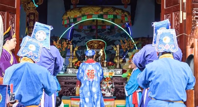 Lễ hội cầu ngư vạn đầm Xương Lý (ở xã Nhơn Lý, TP.Quy Nhơn, Bình Định)