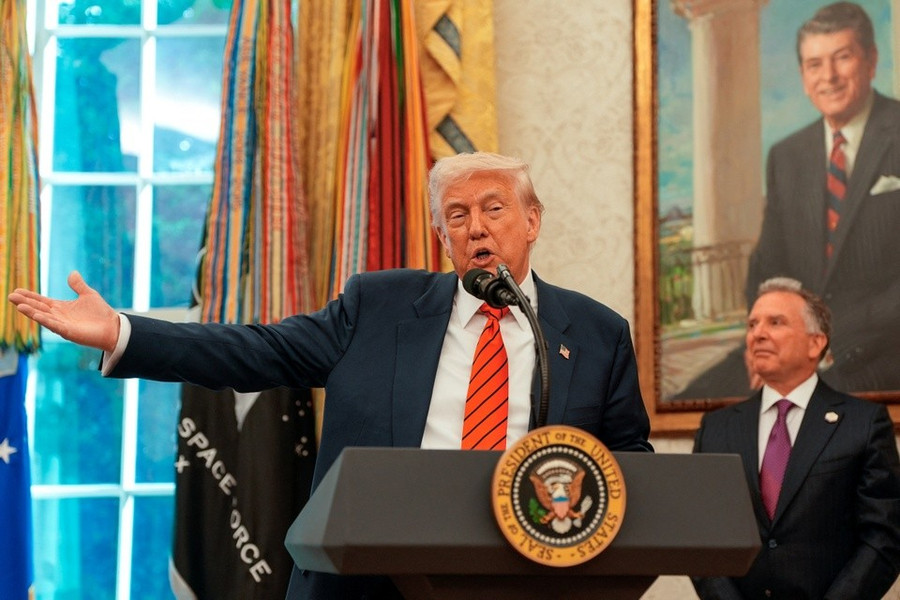 Tổng thống Mỹ Donald Trump muốn đổi tên Vịnh Ba Tư. Ảnh: Reuters tong-thong-my-donald-trump-muon-doi-ten-vinh-ba-tu-anh-reuters.jpg