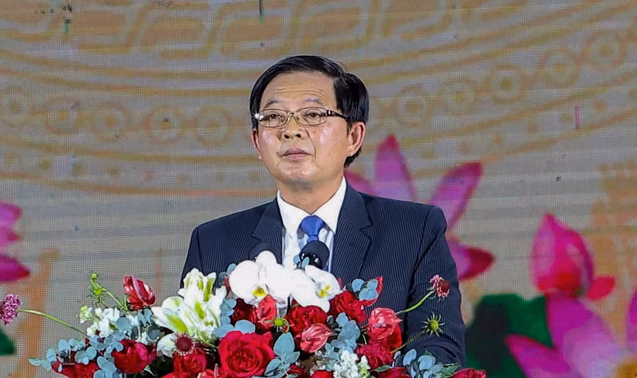 Ông Hồ Quốc Dũng – Bí thư Tỉnh ủy Bình Định đọc diễn văn. Ảnh: Trương Định