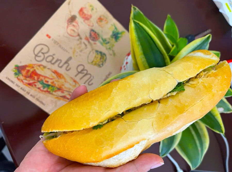 Bánh mì Việt Nam là món Việt được ưa chuộng ở Việt Nam. Ảnh: P.V z6640207006828-f5244d84bc67b642df8779336792932c.jpg