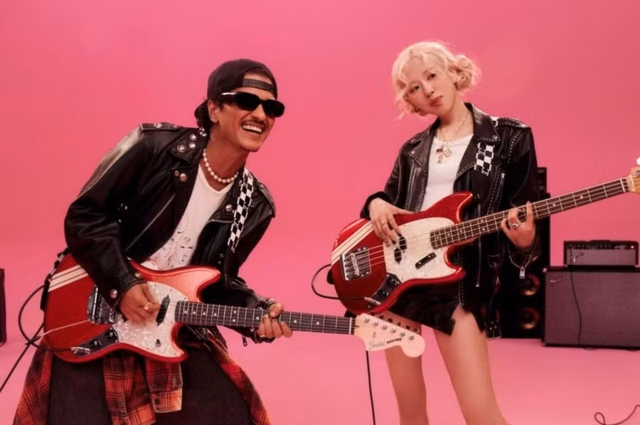 APT. phá kỷ lục của All I Want for Christmas Is You vào ngày sinh nhật Rosé.