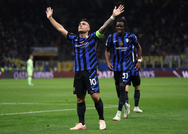 Lautaro Martinez trở lại kịp thời sau chấn thương và là tác giả bàn mở tỉ số Lautaro Martinez trở lại kịp thời sau chấn thương và là tác giả bàn mở tỉ số