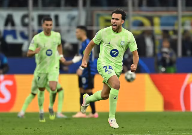 Eric Garcia mở đầu cuộc lội ngược dòng của Barcelona