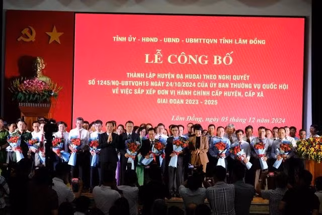 Lễ công bố thành lập H.Đạ Huoai