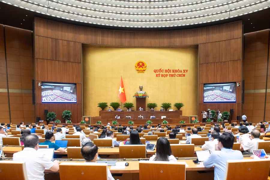 Quốc hội thảo luận về sửa đổi Hiến pháp, luật Tổ chức chính quyền địa phương sáng 14.5