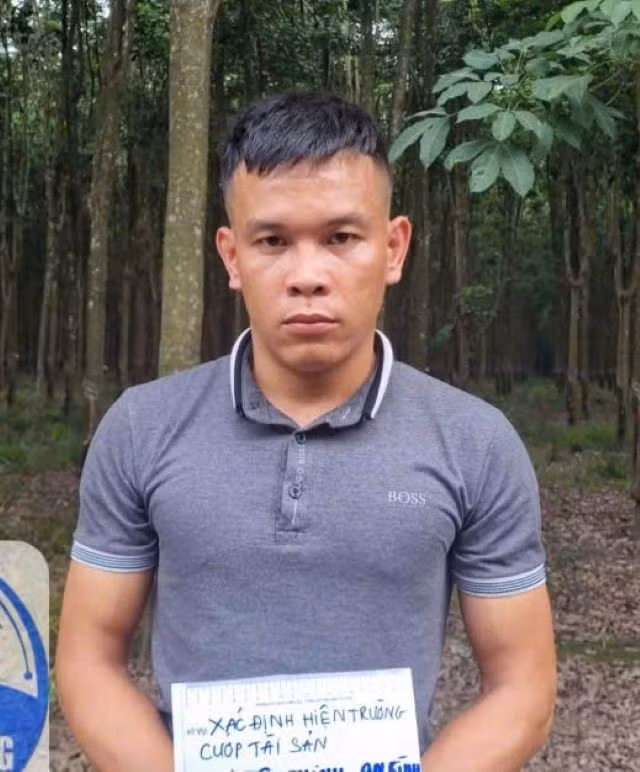 Đối tượng Nguyễn Văn Đức tại hiện trường gây án