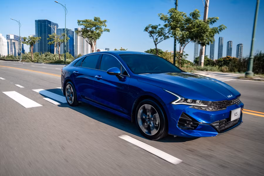 kia-k5.jpg