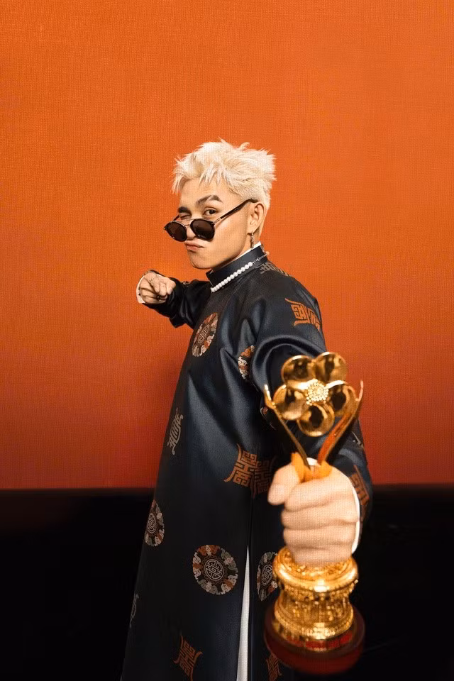 Jun Phạm đã có một năm quá rực rỡ