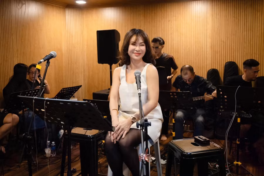 Liveshow Uyên Linh 'cháy vé'- Ảnh 4.