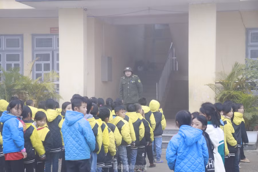 Công tác tuyên truyền, phổ biến kiến thức về rừng, tầm quan trọng của bảo vệ rừng đang được các ngành chức năng tiến hành.