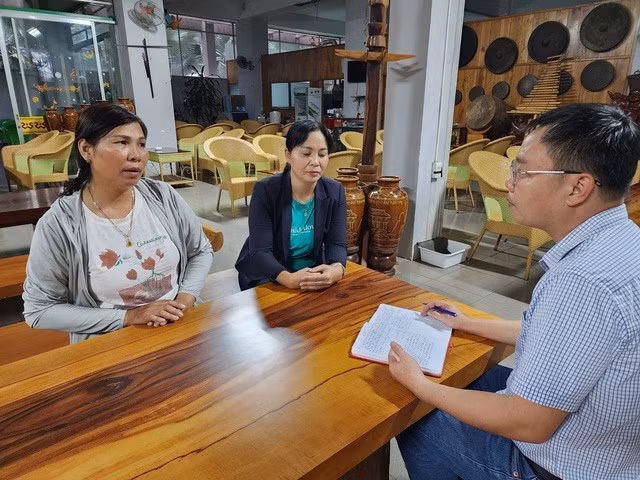 2 người mẹ "kêu cứu" với phóng viên khi 2 con trai bị lừa bán sang Campuchia