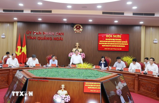ภาพบรรยากาศการทำงาน (Photo: Pham Cuong/VNA) Quang cảnh buổi làm việc. (Ảnh: Phạm Cường/TTXVN)