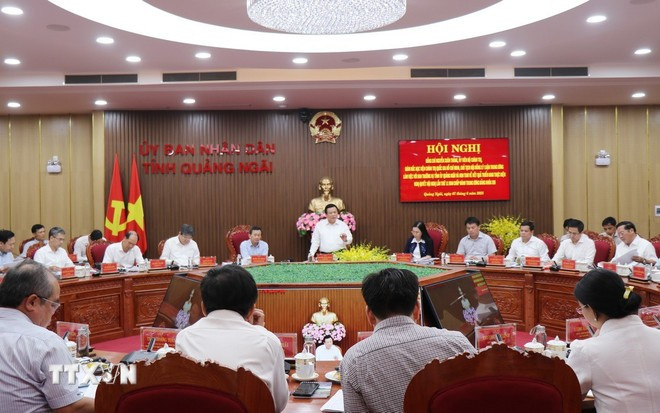ภาพบรรยากาศการทำงาน (Photo: Pham Cuong/VNA) Quang cảnh buổi làm việc. (Ảnh: Phạm Cường/TTXVN)