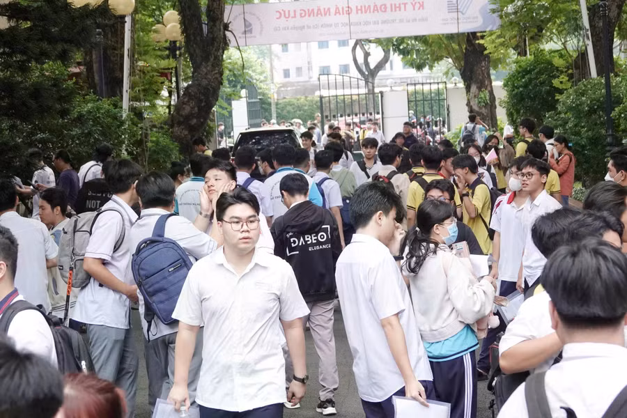 Hơn 90.000 thí sinh tiếp tục bước vào đợt 2 kỳ thi đánh giá năng lực ĐH Quốc gia TP.HCM