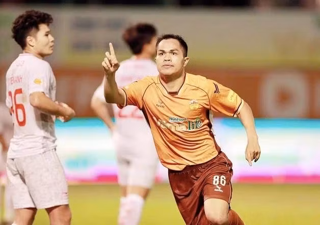 Bàn thắng của Dụng Quang Nho vào lưới Thể Công Viettel cho thấy sự tự tin của các cầu thủ HAGL