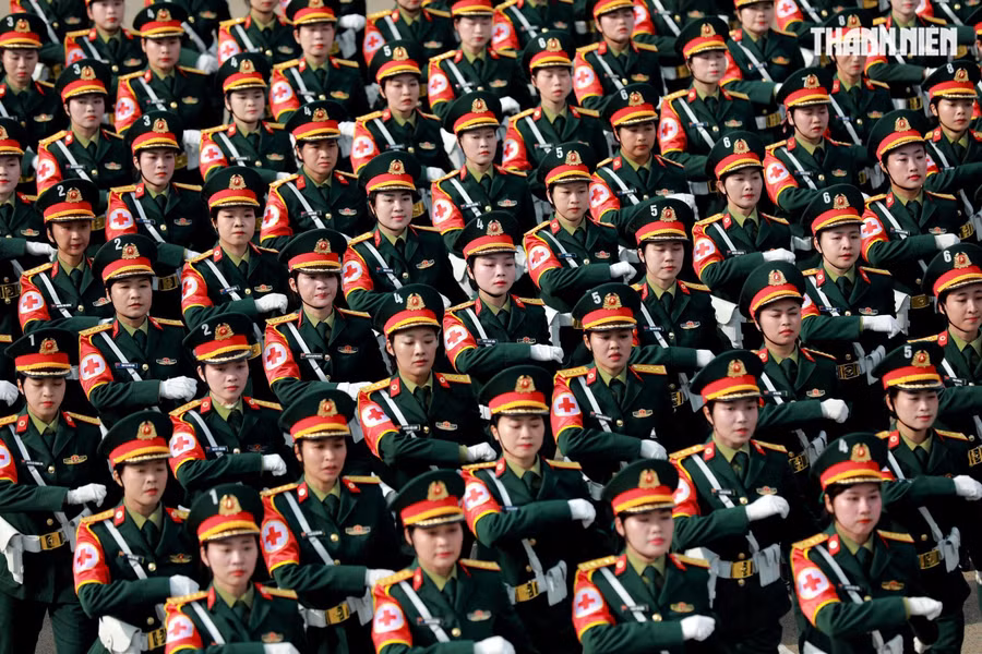 Khối nữ sĩ quan quân y