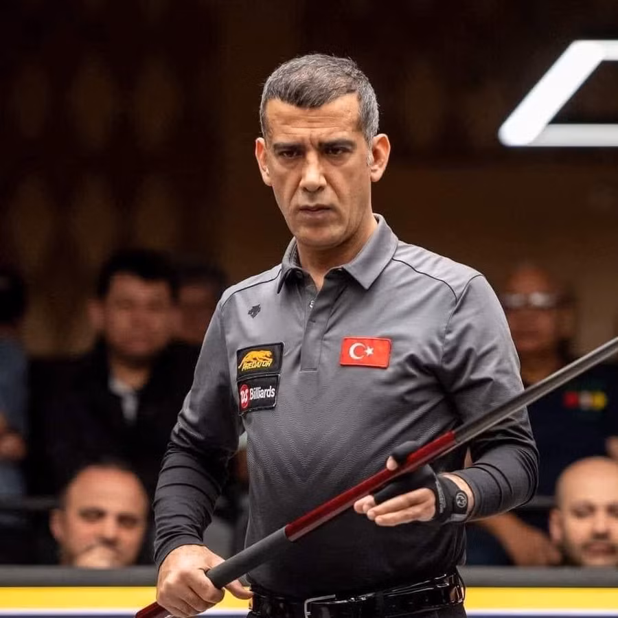 Tasdemir Tayfun là cơ thủ tốp đầu thế giới, đã gây nhiều khó khăn cho Thanh Lực ở chung kết World Cup billiards Colombia