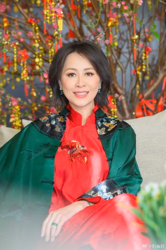 Cô khoe nhan sắc trẻ trung