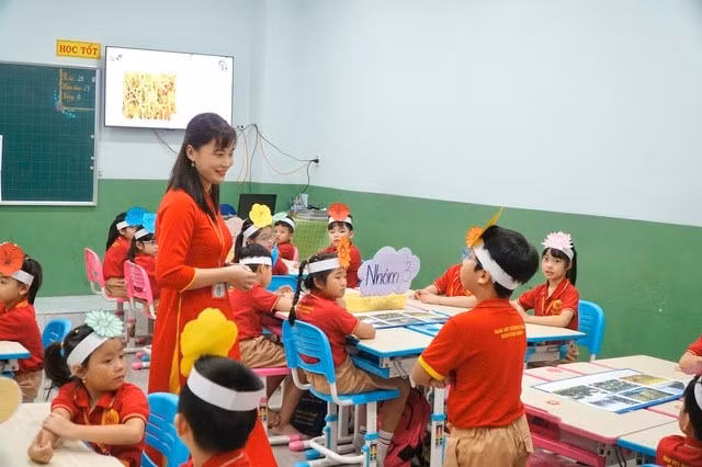 Học sinh một trường tiểu học ngoài công lập tại quận 12, TP.HCM