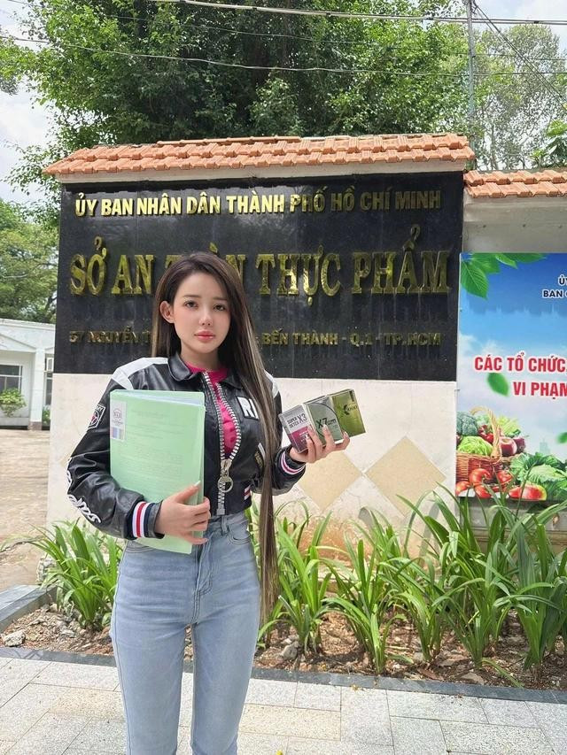 "Ngân 98" đến làm việc tại Sở An toàn thực phẩm TP.HCM "Ngân 98" đến làm việc tại Sở An toàn thực phẩm TP.HCM