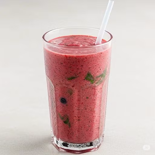 Trong khi nước ép thường bị mất khá nhiều chất xơ quan trọng trong quá trình chế biến, thì sinh tố giữ lại được thành phần quan trọng này