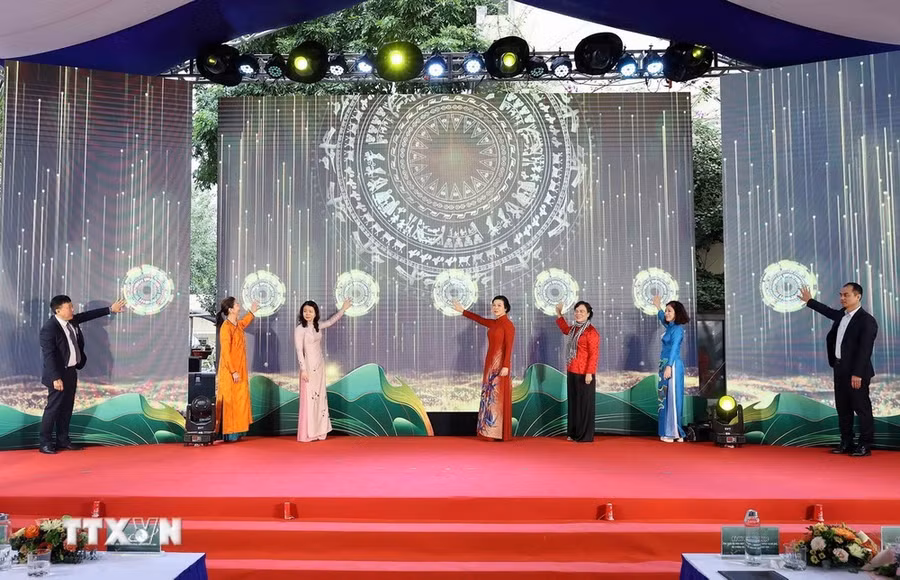 Nghi thức khai mạc Liên hoan Ẩm thực Quốc tế 2024. (Ảnh: An Đăng/TTXVN)