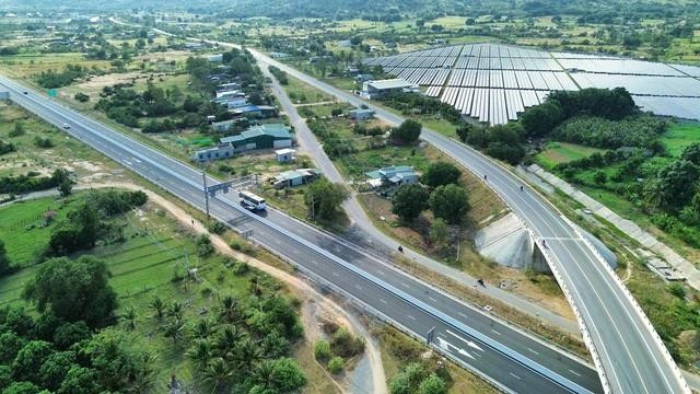 Phương án thuê xe hợp đồng đang được ưu tiên xem xét để di chuyển cán bộ tỉnh Ninh Thuận làm việc tại Khánh Hòa Phương án thuê xe hợp đồng đang được ưu tiên xem xét để di chuyển cán bộ tỉnh Ninh Thuận làm việc tại Khánh Hòa