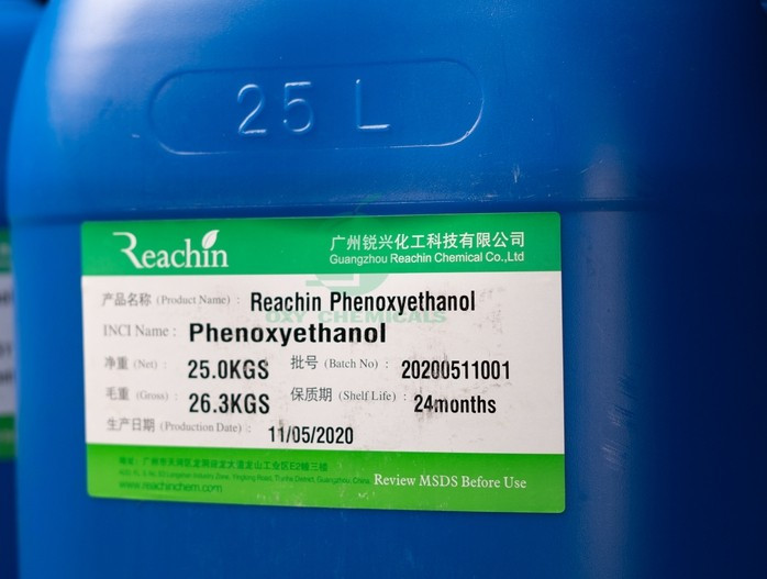Phenoxyethanol là chất bảo quản phổ biến trong mỹ phẩm Phenoxyethanol là chất bảo quản phổ biến trong mỹ phẩm