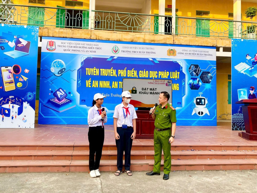 Các cơ sở đào tạo cần tăng cường tuyên truyền, cảnh báo học sinh, sinh viên trước các thủ đoạn lừa đảo bằng công nghệ. Ảnh nguồn anhninhthudo.vn cac-co-so-dao-tao-can-tang-cuong-tuyen-truyen-de-canh-bao-hoc-sinh-sinh-vien-truoc-cac-thu-doan-lua-dao-bang-cong-nghe-anh-nguon-anhninhthudovn.jpg