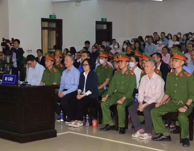 Các bị cáo tại tòa