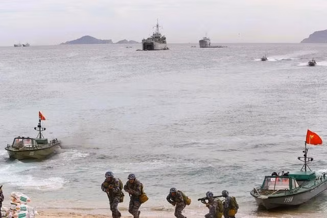 Huấn luyện đánh chiếm đảo