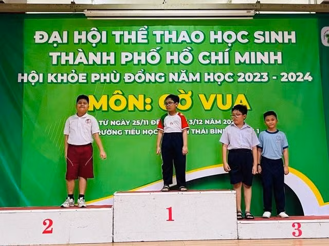 Một học sinh tiểu học có 9 huy chương môn cờ vua ảnh 3