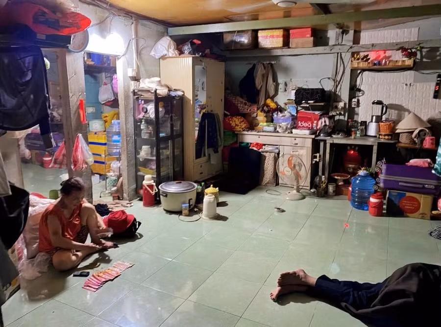 Một căn nhà trọ của một đại lý vé số Phú Yên khác nằm trong hẻm 214 Nguyễn Trãi