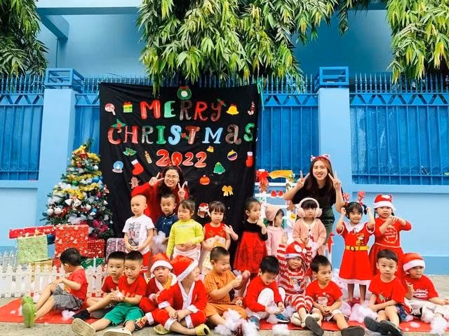 Cô và trò một lớp mầm non độc lập tại TP.HCM