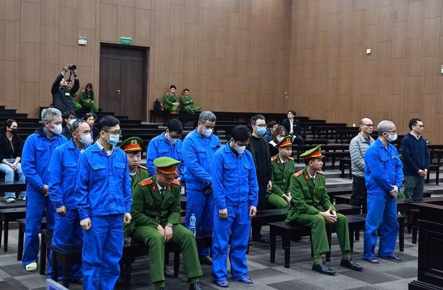 Các bị cáo tại toà