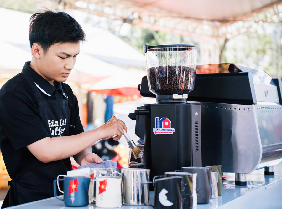 Gia Lai Coffee Festival 2025 là cơ hội để các nhà trồng, rang xay, chế biến cà phê được tham gia các hoạt động trải nghiệm. Ảnh: T.D gia-lai-coffee-festival-2025-la-co-hoi-de-cac-nha-trong-rang-xay-che-bien-ca-phe-duoc-tham-gia-cac-hoat-dong-trai-nghiemanh-tran-dung.jpg