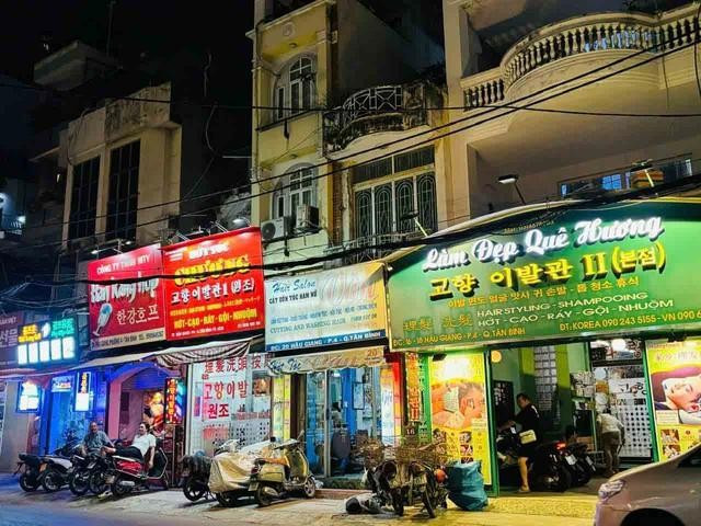 Khu phố góp phần khắc họa sự giao thoa giữa hai nền văn hóa Việt - Hàn Khu phố góp phần khắc họa sự giao thoa giữa hai nền văn hóa Việt - Hàn