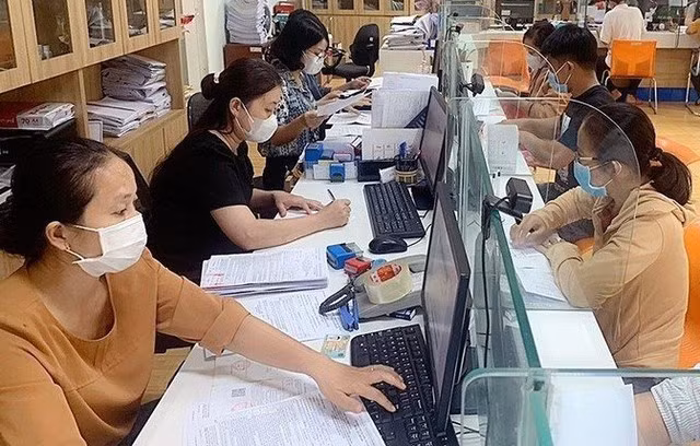 Tiền thưởng của công chức, viên chức không nhất thiết gắn với mức lương theo hệ số của từng người