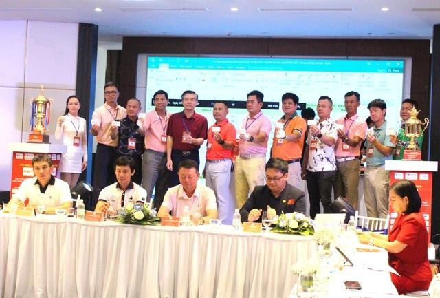 12 hội golf bốc thăm chia bảng đấu 12 hội golf bốc thăm chia bảng đấu